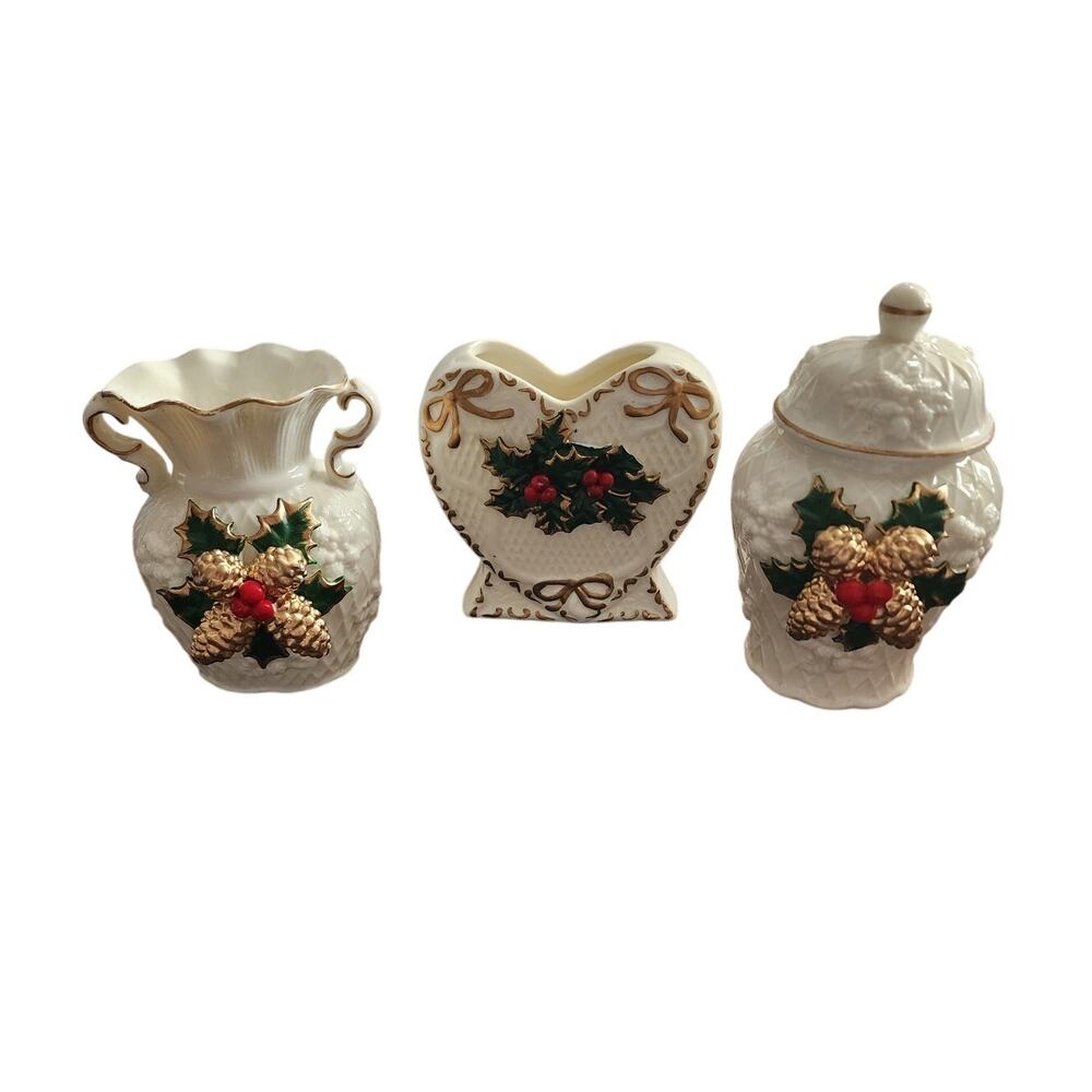 Set of 3 Christmas Holly and Berries Diamond Pattern Collection